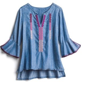 Billy t cadelaria bell sleeve top